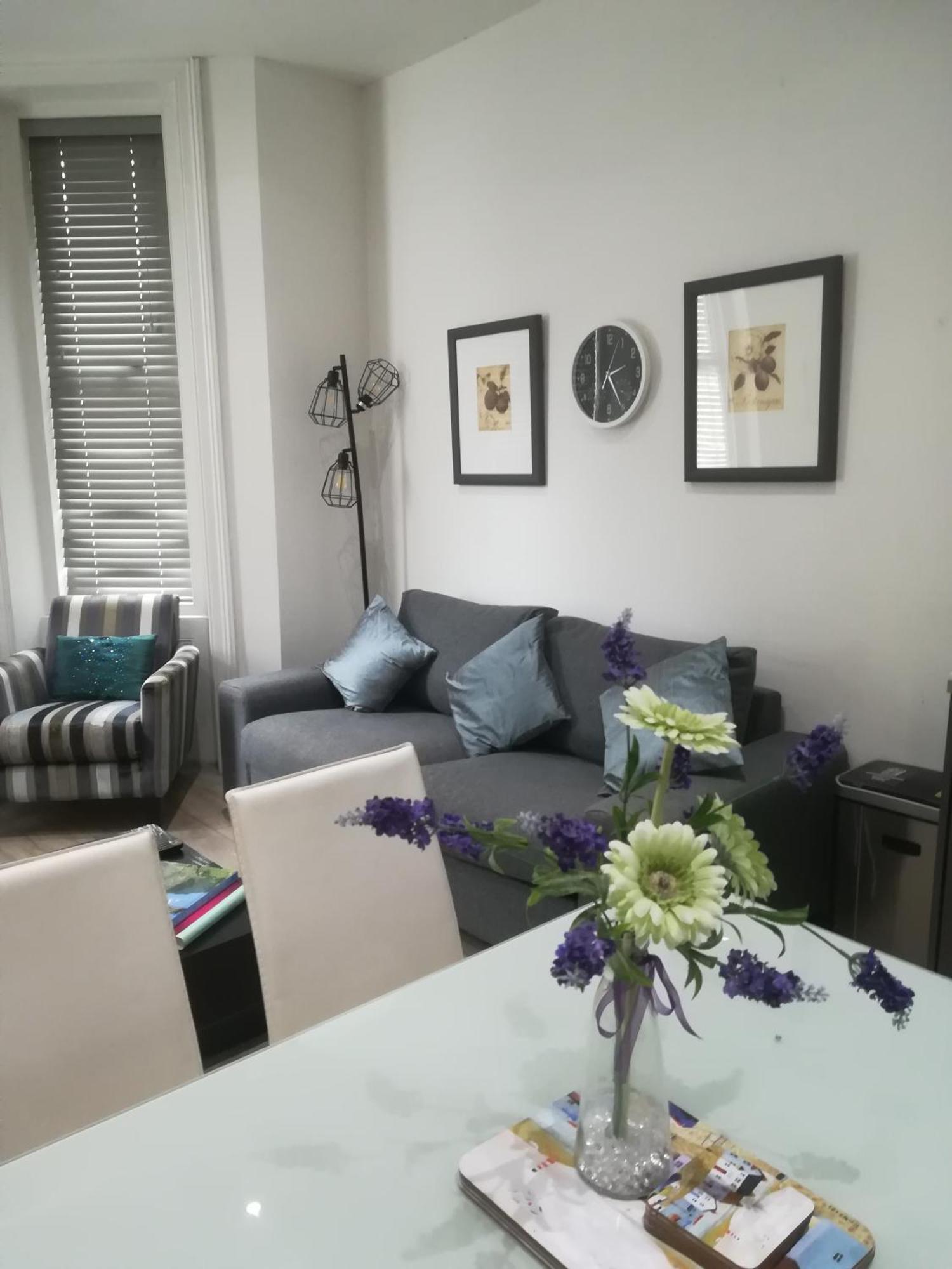 Stylish Apartment In Victorian Conversion Free Parking & Private Patio Close To Beach Town Centre & Bic Bournemouth Exteriér fotografie
