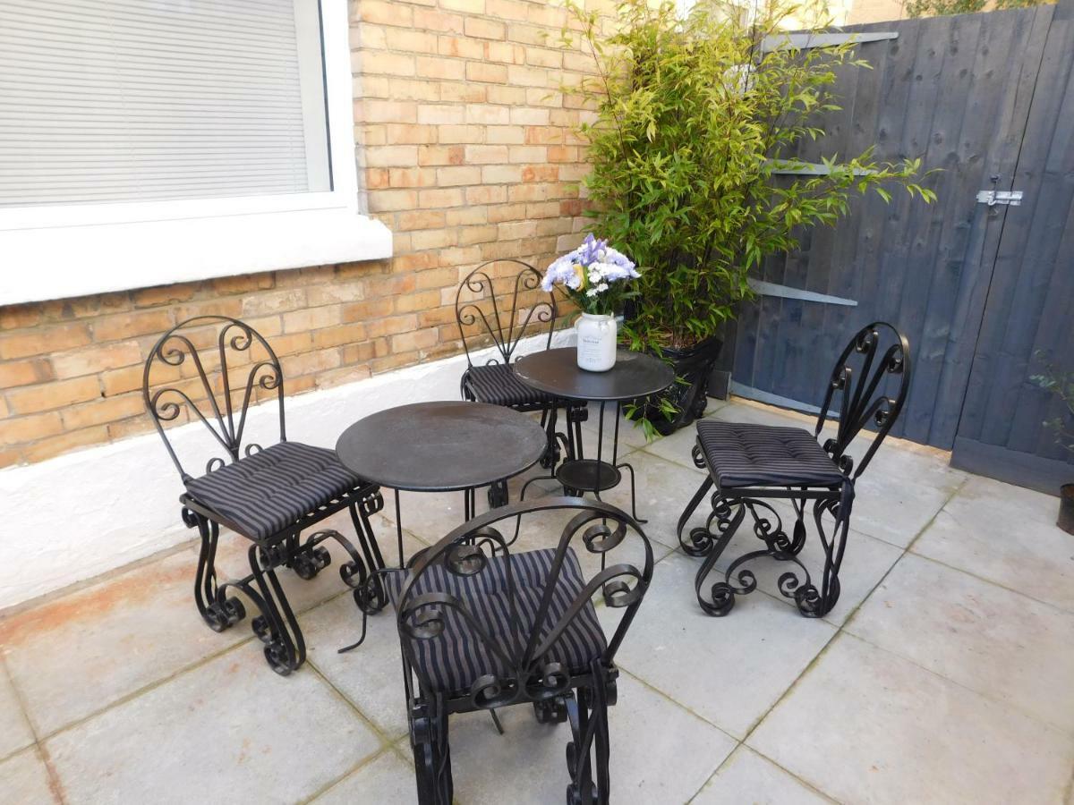 Stylish Apartment In Victorian Conversion Free Parking & Private Patio Close To Beach Town Centre & Bic Bournemouth Exteriér fotografie